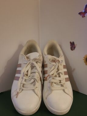 Womens Adidas Ortholite Float/Cloudfoam White Sneakers with Blush Pink , Size 10